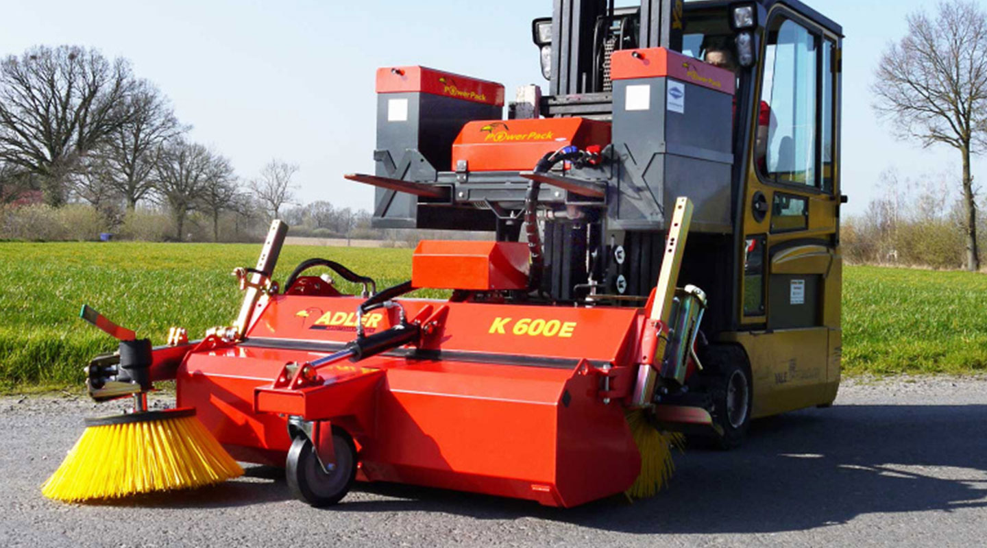 ADLER PowerPack – more power for sweepers.