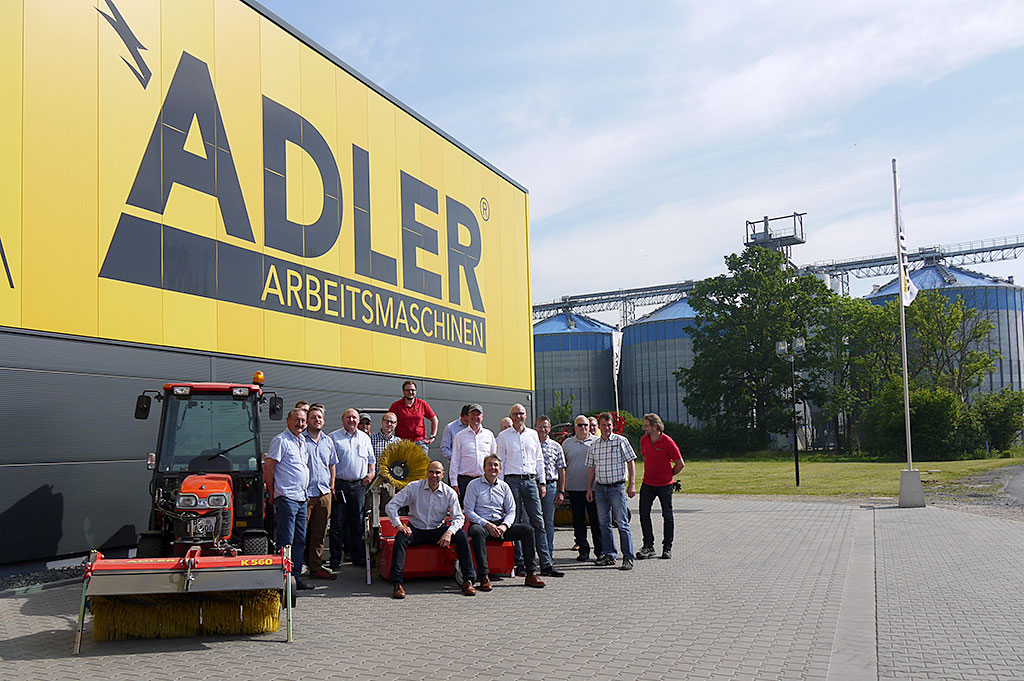 Zehn Mitarbeiter von Burgstaller und Schlund Niederlassung der Fierthbauer GmbH aus Regensburg bei einem Schulungstag in Nordwalde.